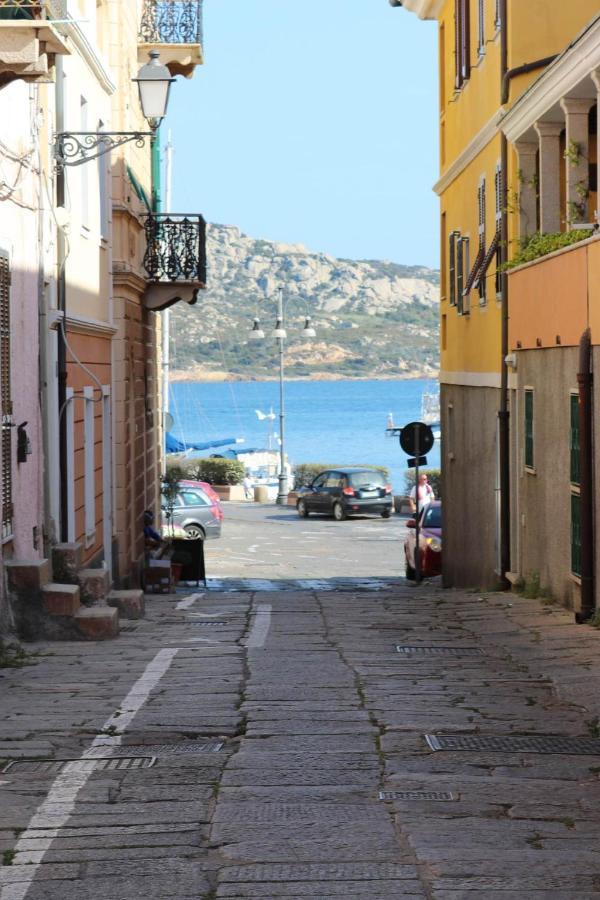 Clelia'S Boutique Rooms & Suites La Maddalena  Eksteriør bilde