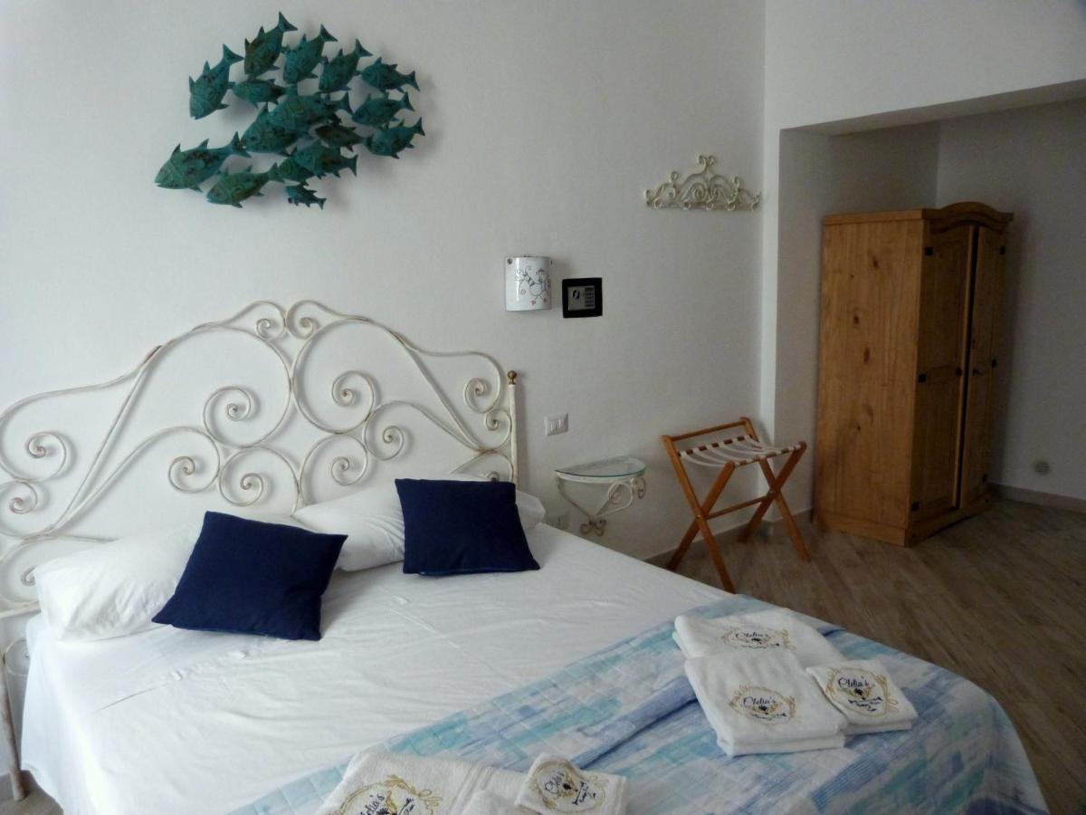 Clelia'S Boutique Rooms & Suites La Maddalena  Eksteriør bilde